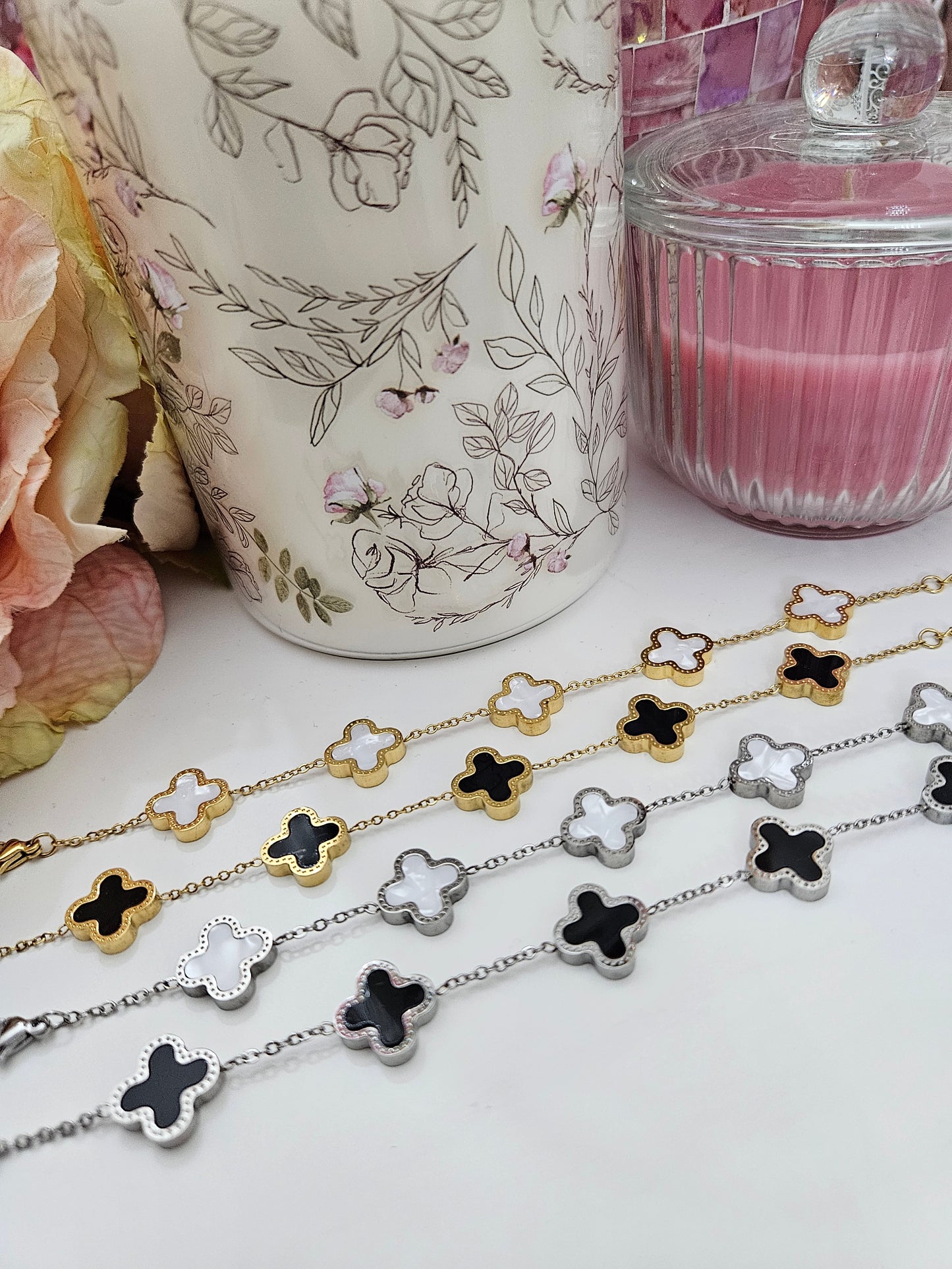 Clover leaf bracelet